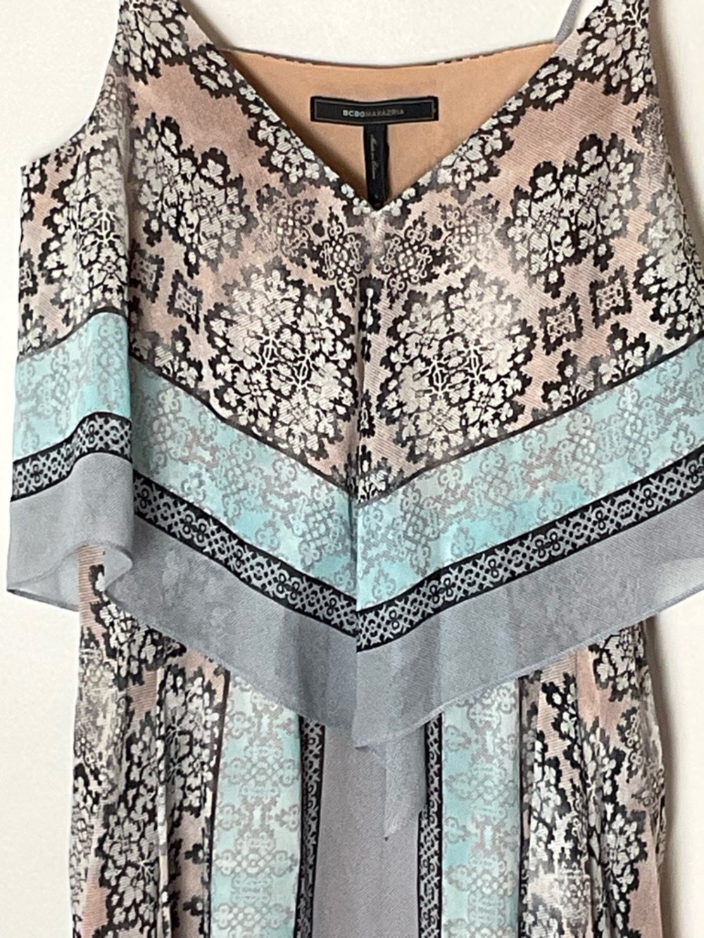BCBGMaxAzria NWT Nova Blue Print Silk Asymmetrical Handkerchief Dress Sz S Boho - Picture 3 of 8